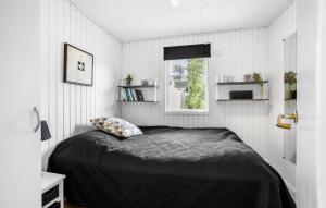 3 Bedroom Lovely Home In Otterup