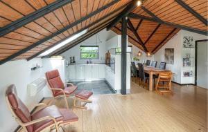 Awesome Home In Tranekær With Wifi
