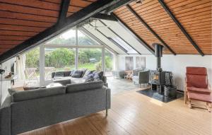 Awesome Home In Tranekær With Wifi