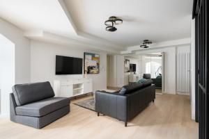 Stara Praga Boutique Apartment by BookingHost