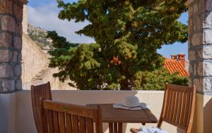 Hedera Estate, Hedera A22