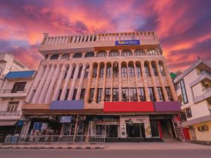 Via Standard Inn - Nr Prayagraj Railway Station - 3hvězdičkové hotely ve městě Prayagraj