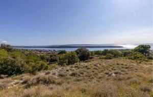 Nice Apartment In Rab With House Sea View