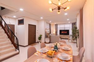 ThongLor|Spacious 4BR4BA, Fast-WiFi, Netflix, Shop