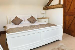 Barn-Sleeps 4-Pets Ok-Parking-Near Alton Towers