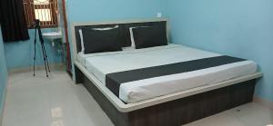 Hotel Bhagirathi palace