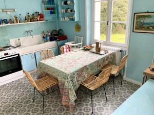 Grande maison face à locéan