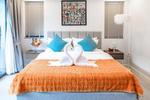 Serenity lux Pool Villa in Jomtien 5BR & 5 Mins to Beach 豪華五臥泳池別墅 5分鐘到達中天海灘