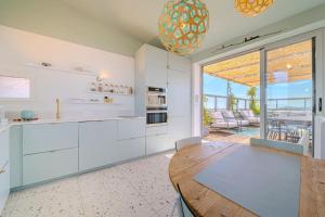 Là-Haut - Rooftop - Panorama sur la ville Parking