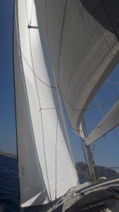 Sailboat for sea ride or instructor class