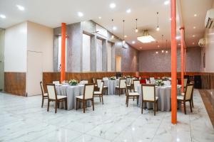 FabHotel Rachana Residency - Nr Shivaji Nagar Metro Station