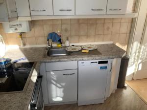 Unterkunft in Schwerin, Ferienwohnung, möbliert f 4 Personen