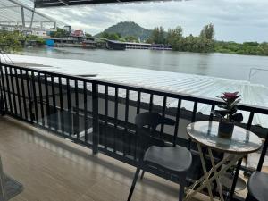 Riverside Hostel Phuket