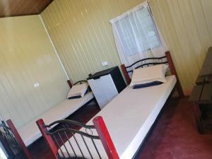 Cabana 5 BnB and a touch of Home