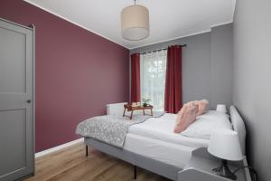 Stylish Apartment Pachońskiego with Parking in Kraków by Noclegi Renters