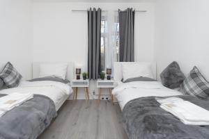 Stay Easy Two Bedroom Apartment With Free Parking