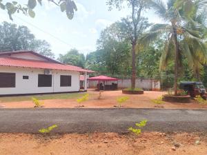 Dambulla Cashew Garden Villa