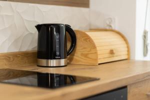 One-Bedroom Kazimierz Apartment for Home Office Starowiślna by Noclegi Renters