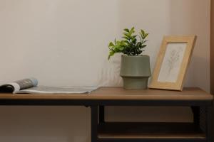 One-Bedroom Kazimierz Apartment for Home Office Starowiślna by Noclegi Renters