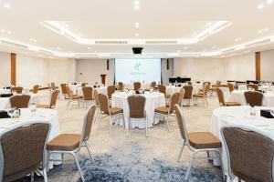 Holiday Inn Riyadh The Business District by IHG