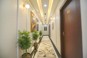 FabHotel Relax Inn Palace