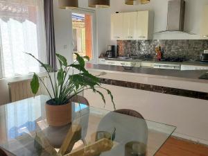 Appartement lumineux à deux pas du port, avec terrasse