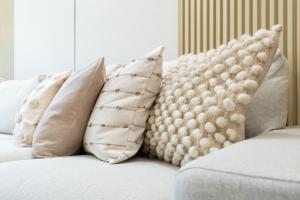 Stylish 2BR Loft Steps from Nai Harn Beach A210