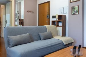 GuestHost - Hopper House