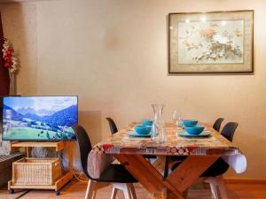 Apartment Dents Rousses H2 by Interhome