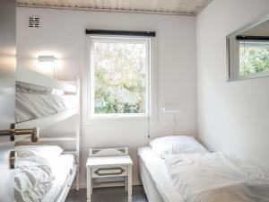 Holiday Home Lökea - 800m from the sea by Interhome