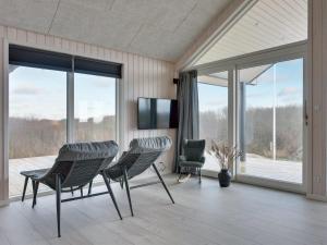 Holiday Home Gubbe - 500m from the sea by Interhome