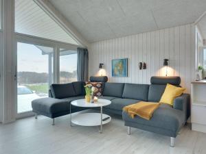 Holiday Home Gubbe - 500m from the sea by Interhome