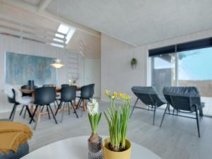Holiday Home Gubbe - 500m from the sea by Interhome