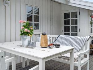 Holiday Home Gunnulf - 750m from the sea by Interhome