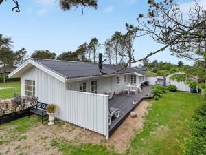 Holiday Home Gunnulf - 750m from the sea by Interhome