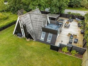 Holiday Home Hunding - 600m from the sea by Interhome