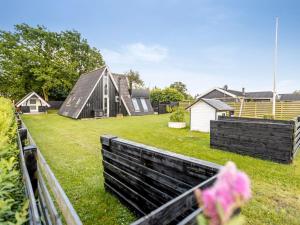 Holiday Home Hunding - 600m from the sea by Interhome