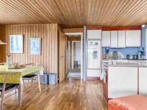 Holiday Home Letje - 500m from the sea by Interhome