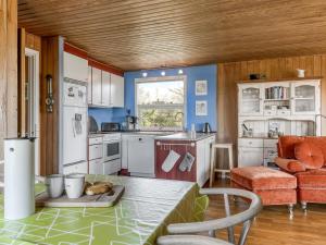 Holiday Home Letje - 500m from the sea by Interhome