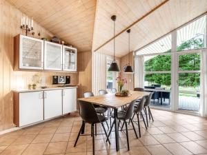 Holiday Home Ronna - 2-2km from the sea by Interhome