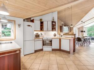 Holiday Home Ronna - 2-2km from the sea by Interhome