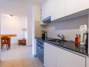 Apartment Comère 6 by Interhome