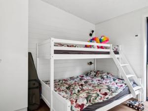 Holiday Home Rakita - 75m from the sea by Interhome