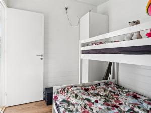 Holiday Home Rakita - 75m from the sea by Interhome