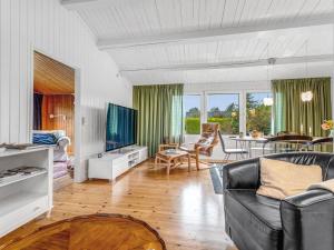 Holiday Home Aameek - 100m from the sea by Interhome