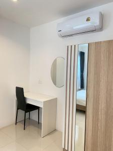 Serene Hillside Hideaway