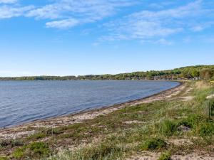 Holiday Home Ørn - 5m from the sea by Interhome