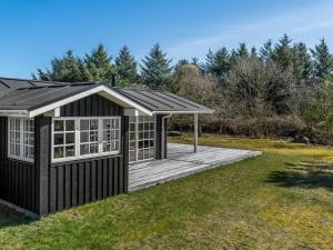 Holiday Home Jork - 1km from the sea by Interhome