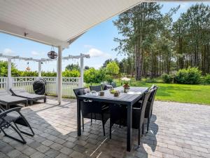 Holiday Home Helin - 800m from the sea by Interhome