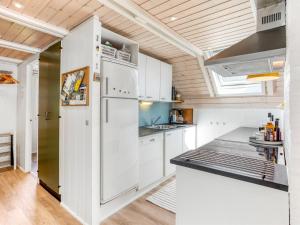 Holiday Home Frodde - 200m from the sea by Interhome